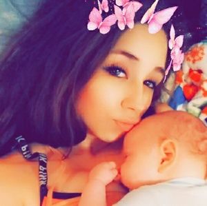 Meet your Posher, Courtney